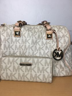 Michael Kors Purse & Wallet