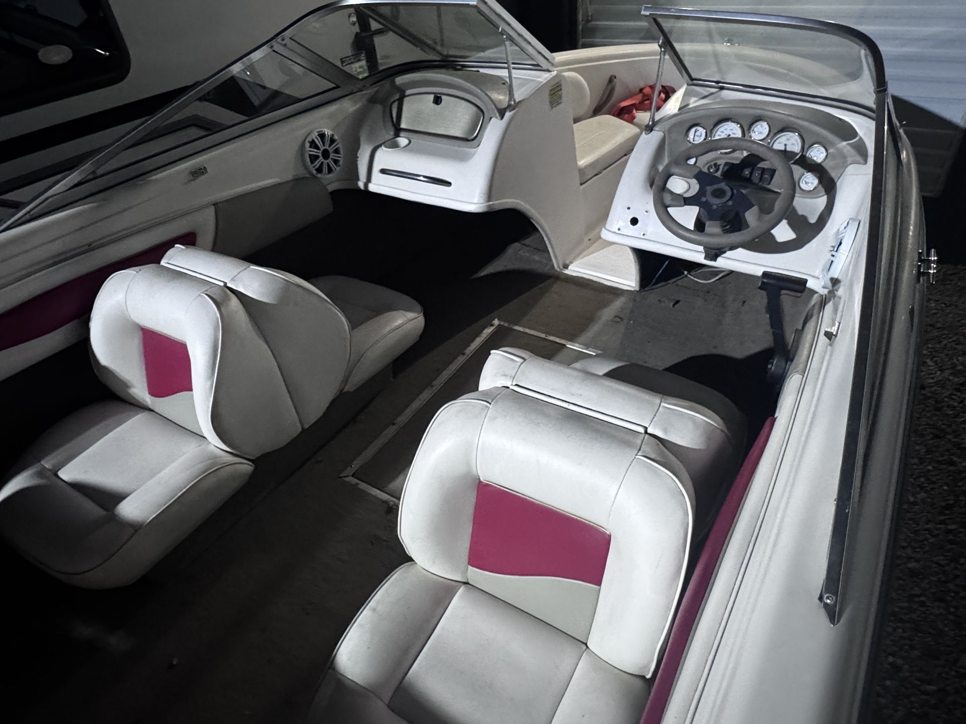 2002 Reinell 185