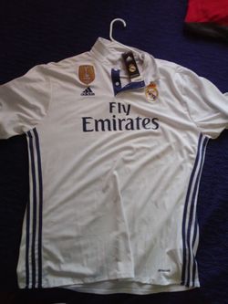 Dos camisas 55 por cada una