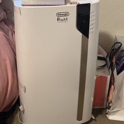 De’Longhi Pinguino Portable AC Unit (Works Great!)