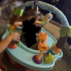 Baby Sit & Play 