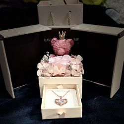 Bear Necklace Gift Box