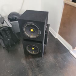 Kicker And Box And Amp