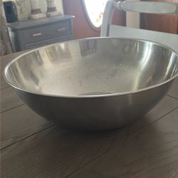 Large mixing Bowl 