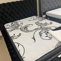 Nice Stylish Cozy Bed