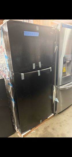 Refrigerio And bottom Frigidaire black w 30”