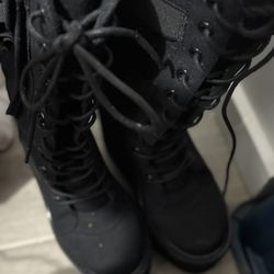 Rave Wonderland Boots 