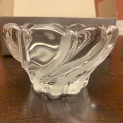 Mikasa Peppermint  Frost Candle Holders 