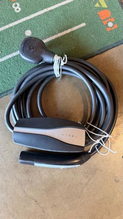 Tesla Mobile Charger Gen 2 w/ 10-30 adapter