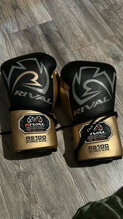 Rivals Rs100 sparring gloves