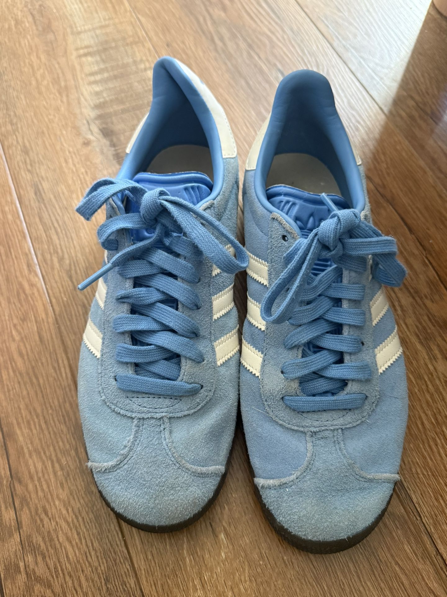 Women’s Adidas Sambas 