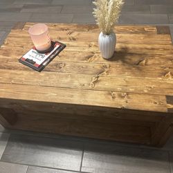 New solid wood coffe table