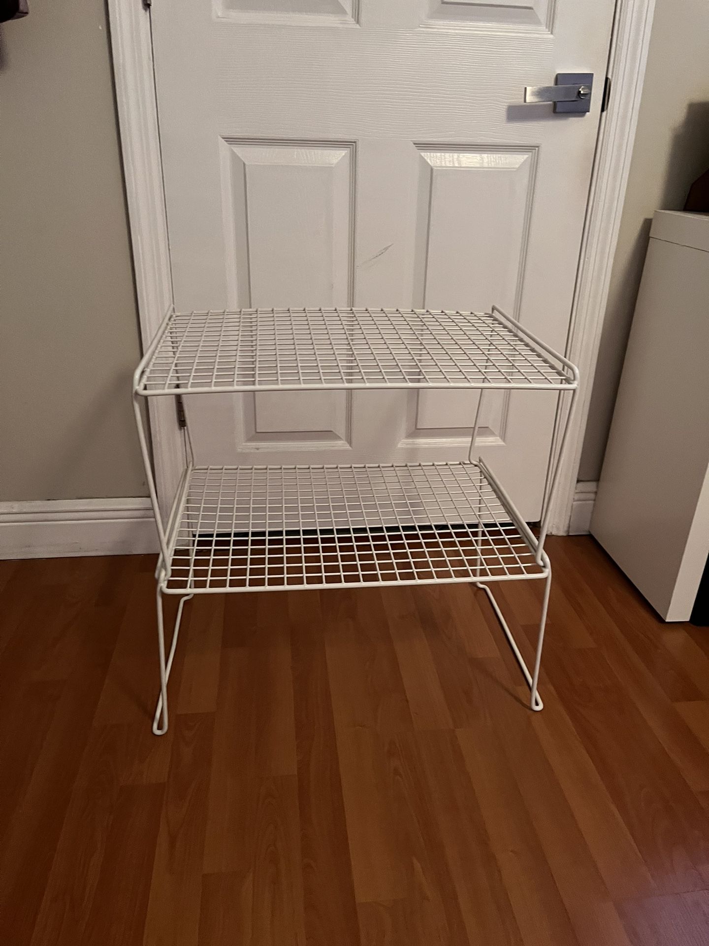 2 Wire Plastic Shelves Stackable