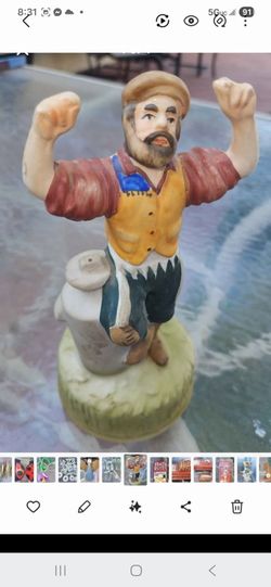 Hand-Painted vintage sanko music box figurine 1977