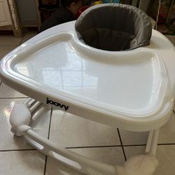 Joovy baby walker