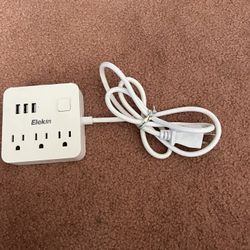 Power Strip with USB Pots and Outlets