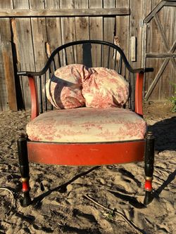 Vintage Windsor Captain’s Chair – Custom Black & Coral Accent Armchair