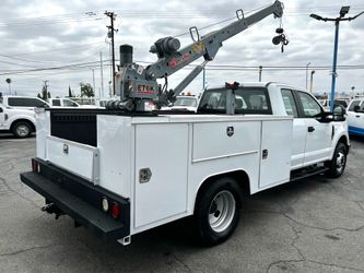 2018 Ford F350 super duty crane utility truck