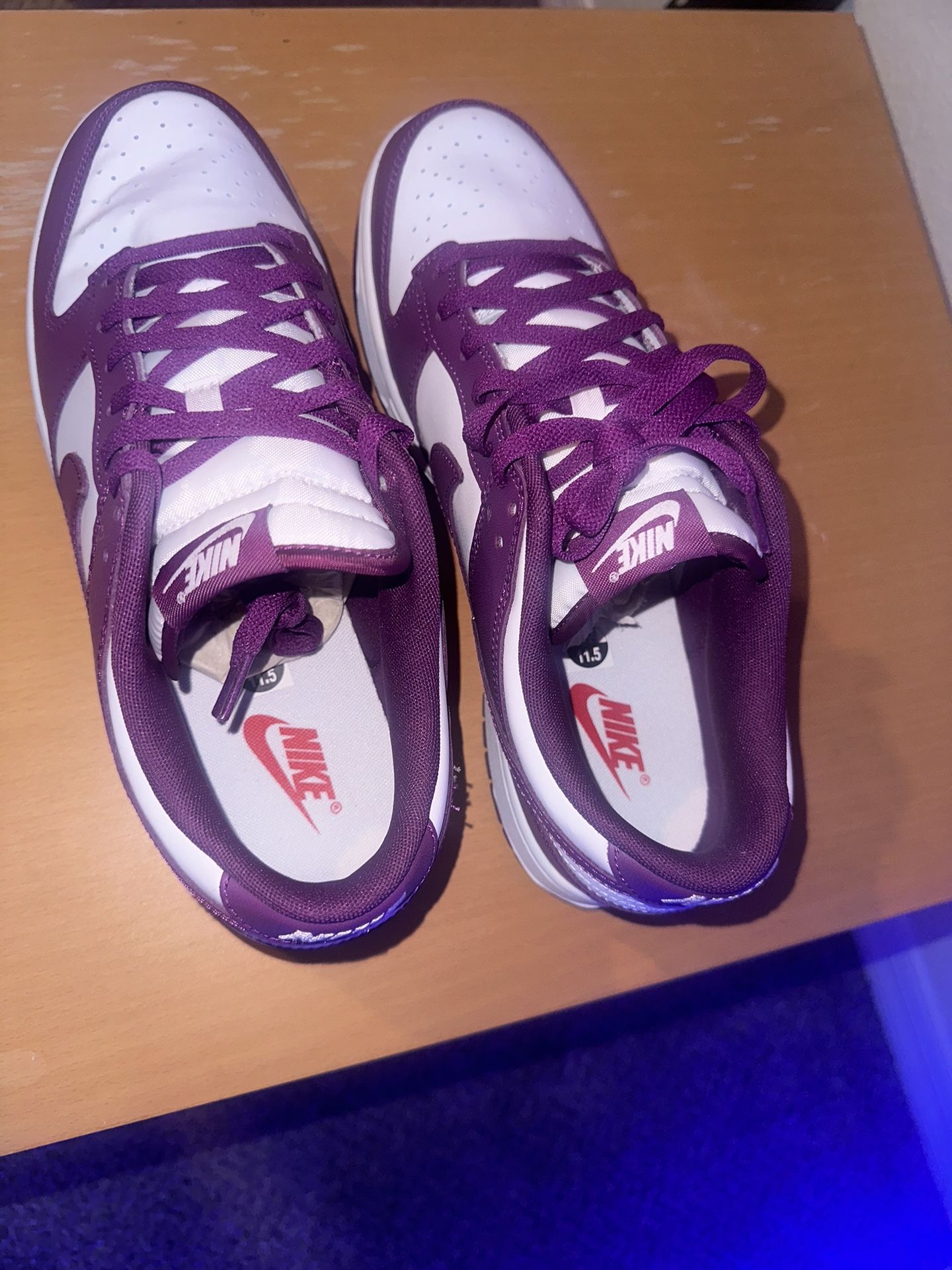 Nike Dunk Low - White Viotech