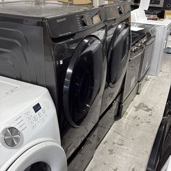 Samsung washer and dryer with pedestal