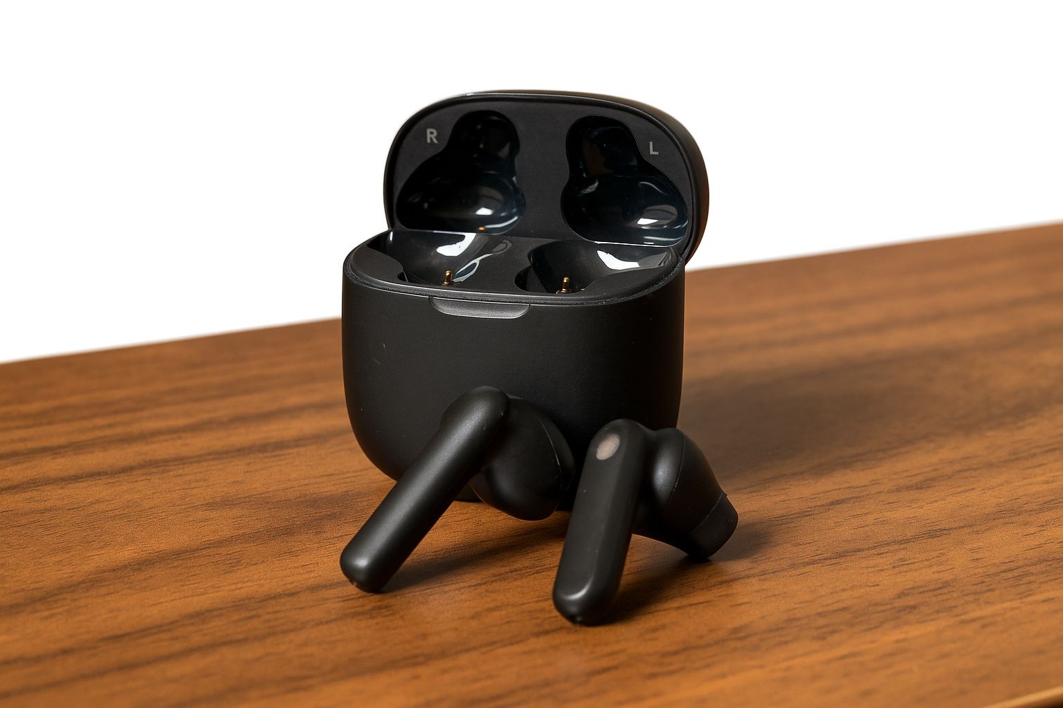 🎧 JBL Wireless Earbuds – Great Sound, Fully Functional!