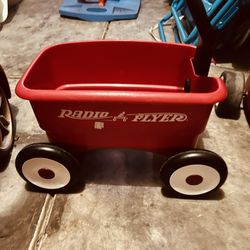 Radio flyer kids Play wagon