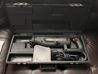 Sears Craftsman Electronic Reciprocating Saw with Case
