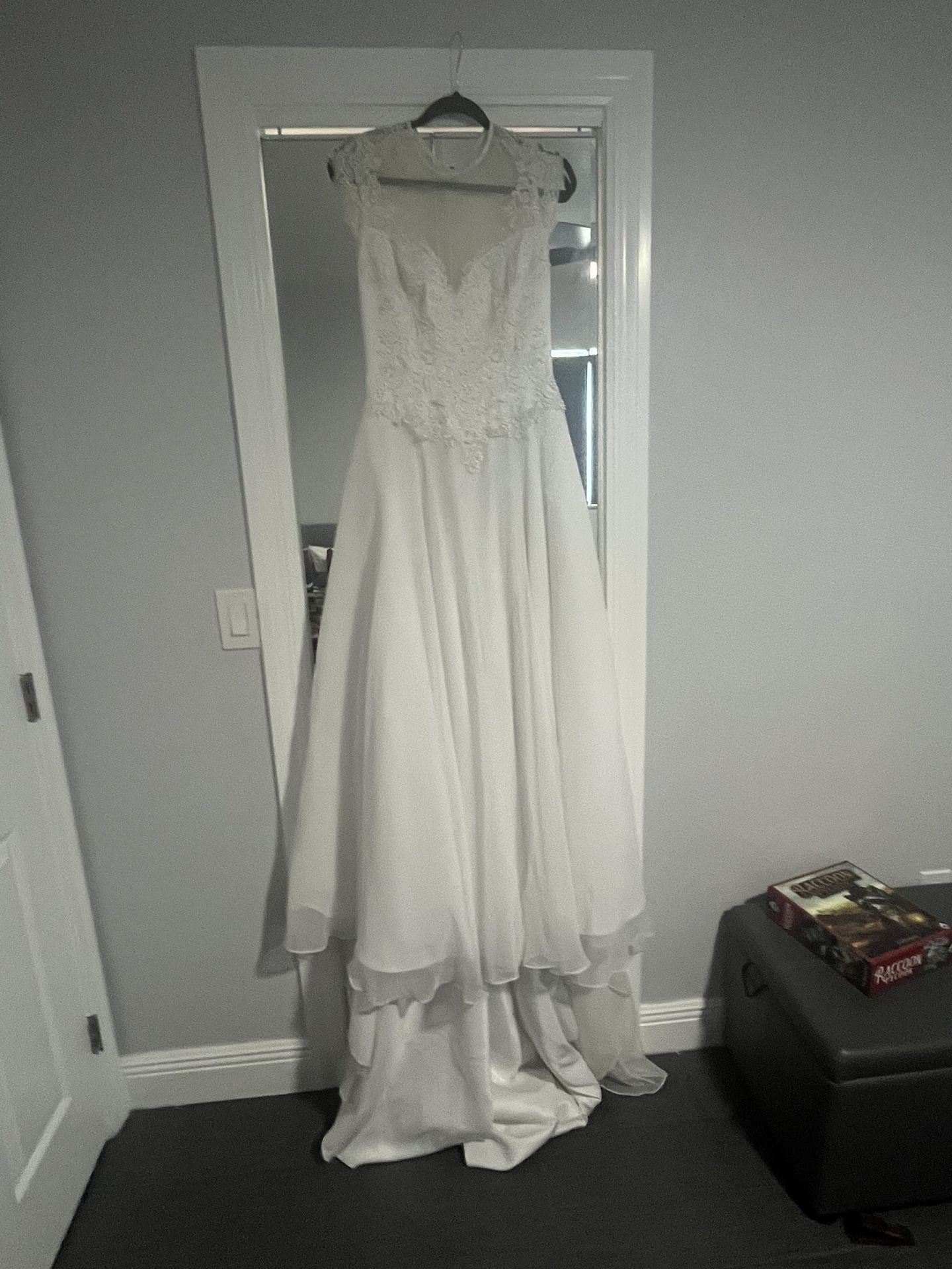 Venus wedding dress