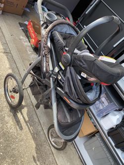 Graco car seat, base, running stroller