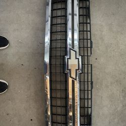2010 Chevy Silverado Grill 