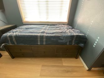 Twin Wood kids bed free