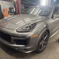 2017 Porsche Cayenne GTS 