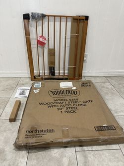 Wide Safety Gate / Pet Gate - Fits Openings 29.75” - 40.5”