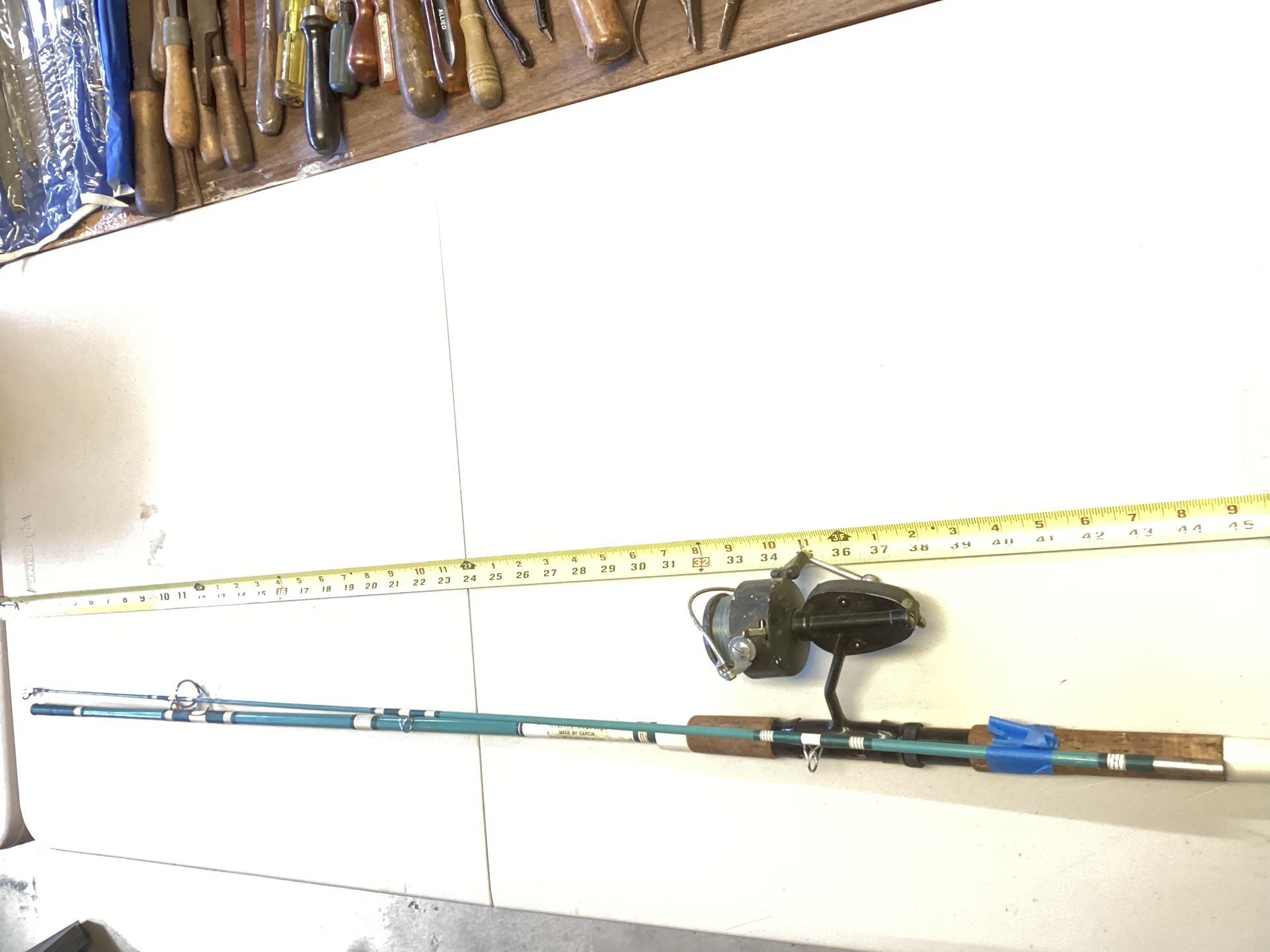 Fishing Pole Including Reel