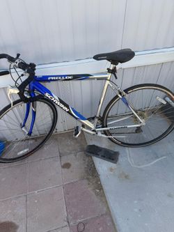 Schwinn Prelude Men's Road Bike (700c Wheels)