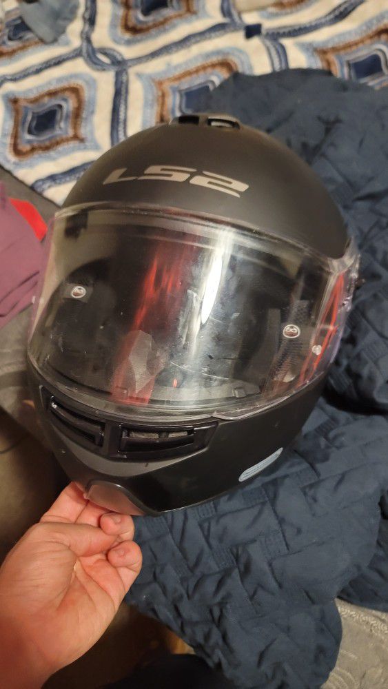 Ls2 Motorcycle Helmet Medium