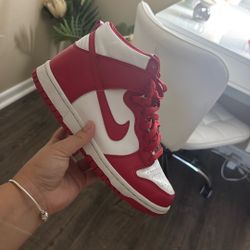Nike High Top Dunks Red