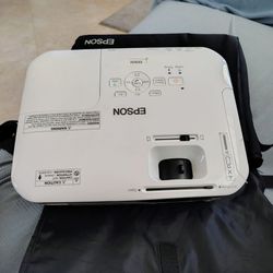 Epson EX3212 3LCD Multimedia Projector.