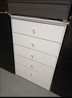 Cajoneras 5 Gavetas / Dressers