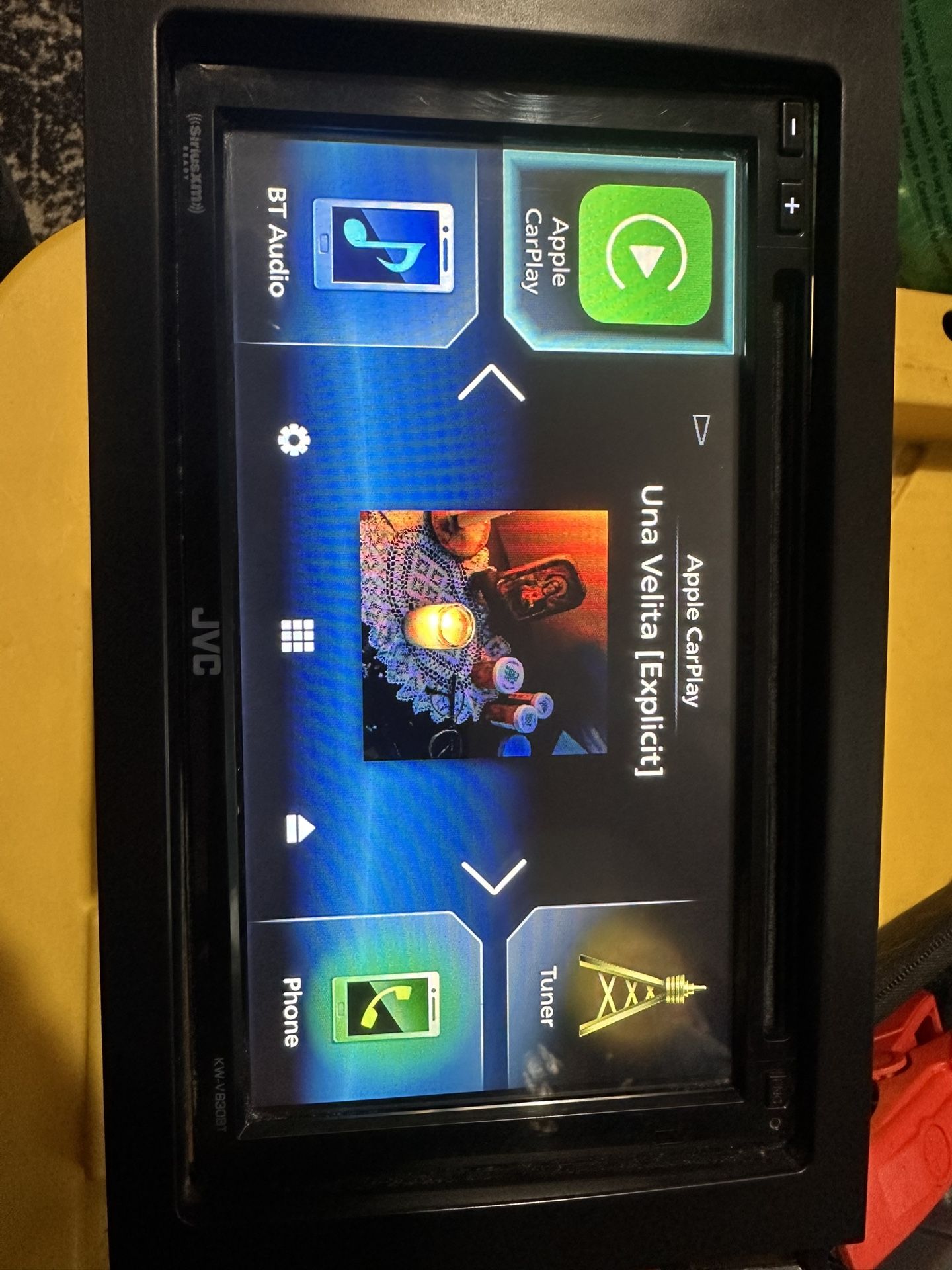 Double Din Car Stereo JVC KV-V830BT Apple CarPlay & Android Auto