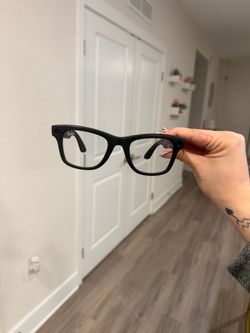 BRAND NEW META GLASSES W WARRANTY