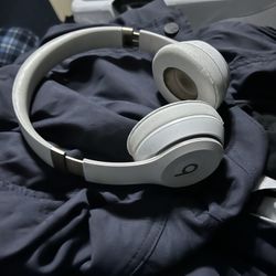 Beats Solo 4 