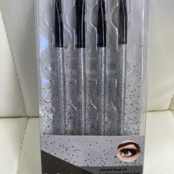 Makeup Brushes $3