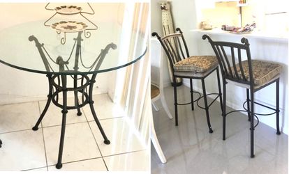 GLASS HIGH ROUND TABLE W/ 2 CHAIRS STOOLS SET