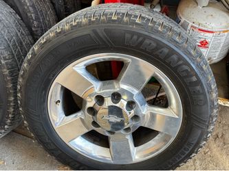 20 inch 8 lug wheels and tires off 2500 Silverado