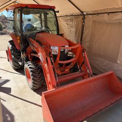 2019 Kubota L3560 Limited Edition - Like New!