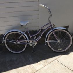 Beach cruiser excellent condition