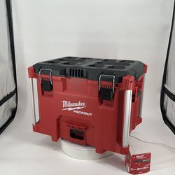 Milwaukee PACKOUT 22 in. Modular XL Tool Box