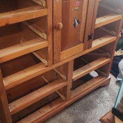 Dresser kids