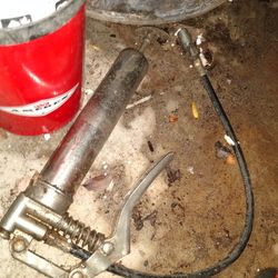 Grease Gun Mini With Extended Hose 